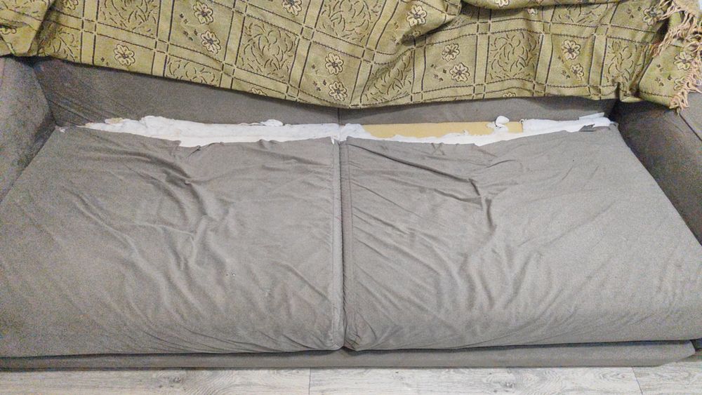 Отдам диван бесплатно, самовывоз