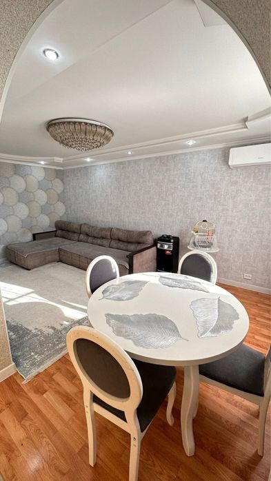 Продам 3х комн, центр , Европа