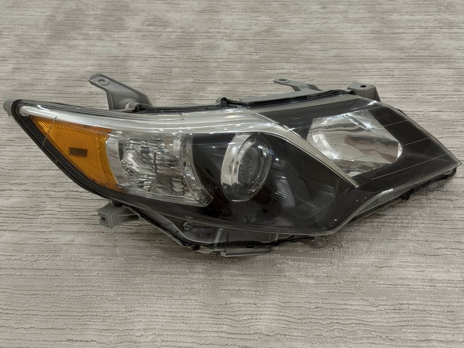 Фары на камри 50 американец SE