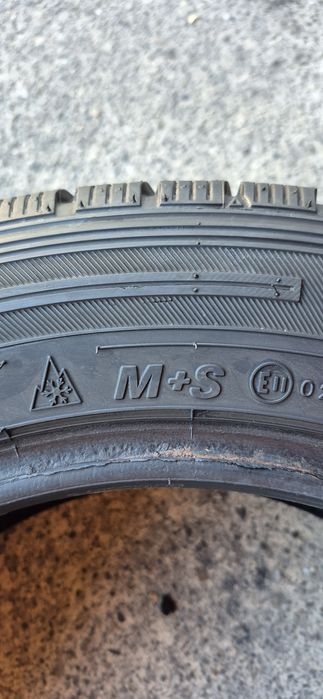 4 anvelope iarna Falken 195/60/16 C Pretul este pe bucata.