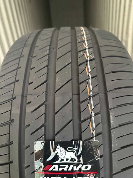 Нови летни гуми ARIVO ULTRA ARZ5 285/35R18 101W XL БОРД