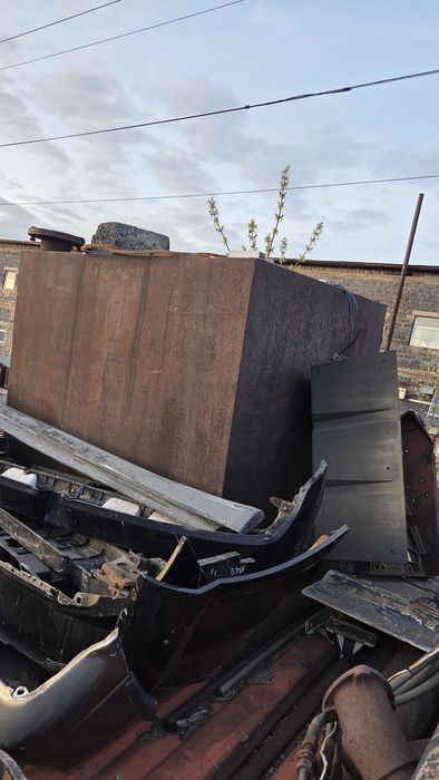 Продам бак ,  ёмкость , вагонетка