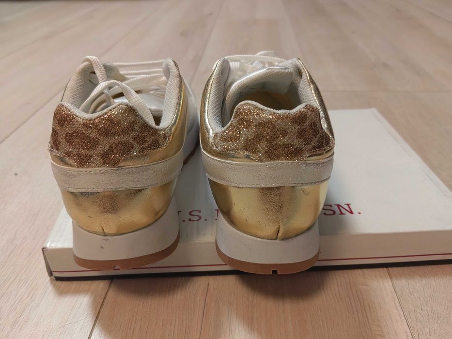 160 лв. - Намаление Дамски сникърси, обувки US Polo