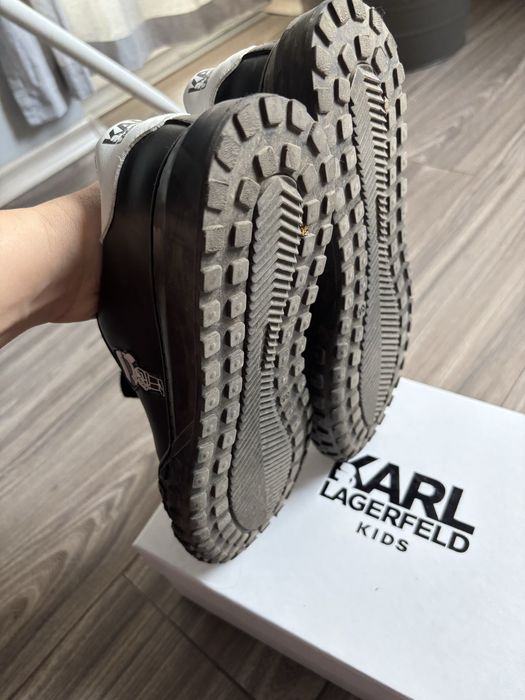Обувки Karl Lagerfeld