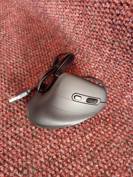 Mouse vertical ergonomic