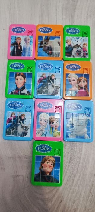 Рокля на Елза от Frozen с подарък светещ ластик за коса