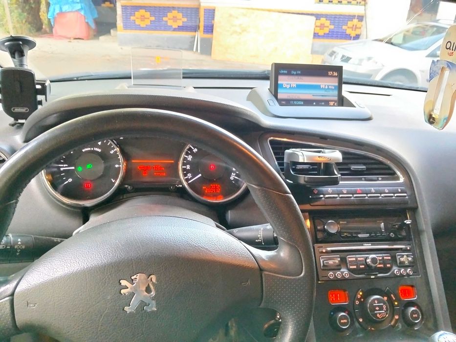 Vând Peugeot 5008 1.6 16v din 2010 unic proprietar in Romania
