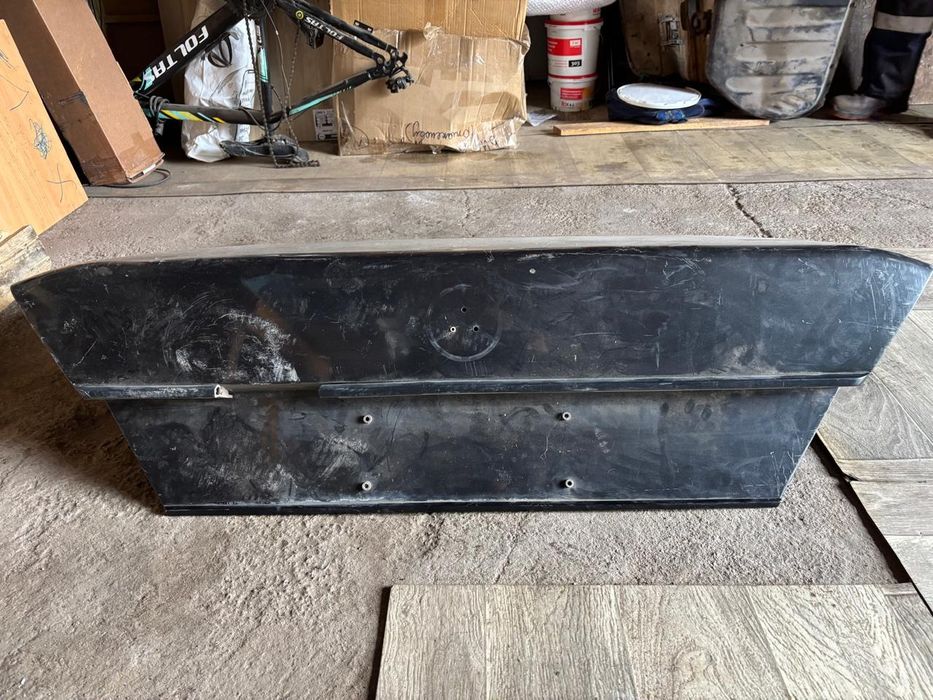 Продам багажник от мерседес 124