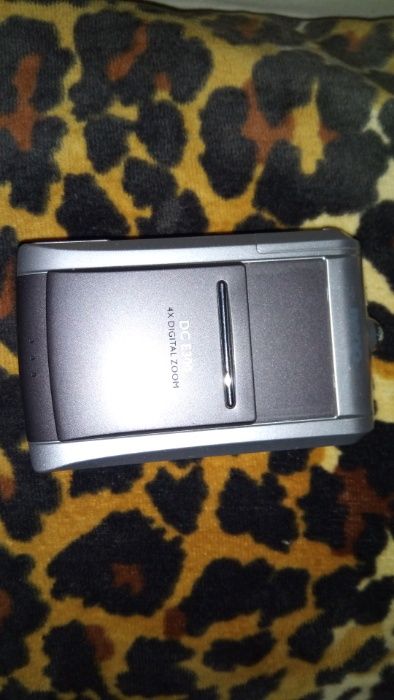 BenQ DC E300 фотоапарат и уеб кам