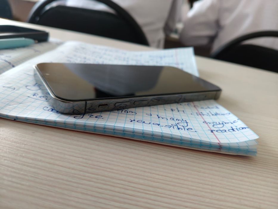 Iphone 12 pro 128gb good condition