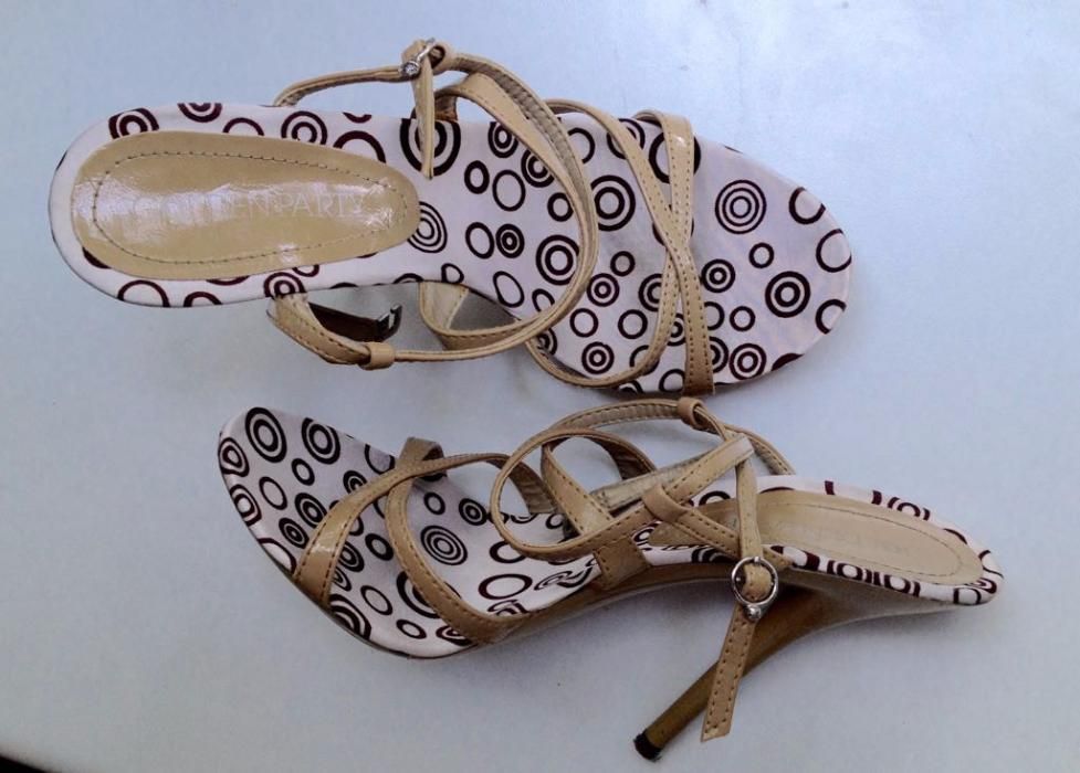 Туфли-босоножки очень удобные и красивые
