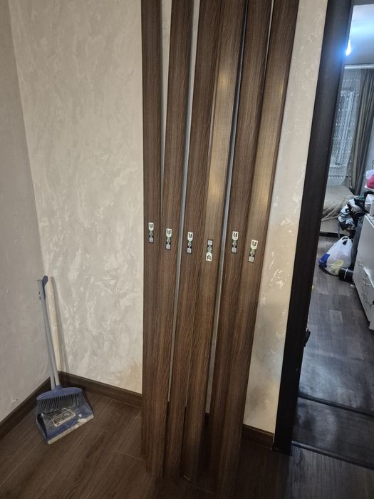 Плинтус напольний 8,5см*2,2 метра