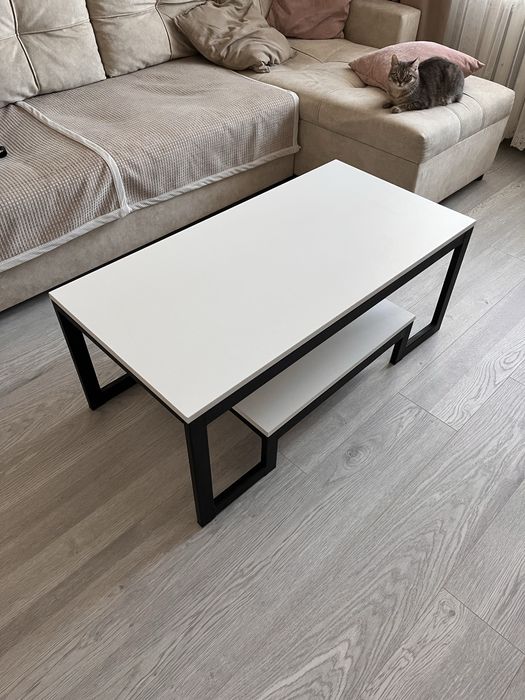 Журнальный столик