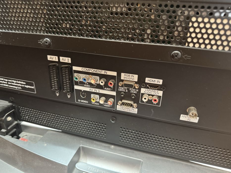 Продается телевизор. Поддерживает HDMI. Все работает