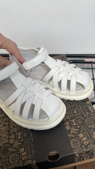 Новые детские сандали