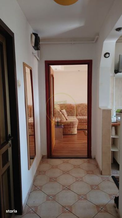 Apartament de vanzare doua camere decomandat, Vasile Aaron!