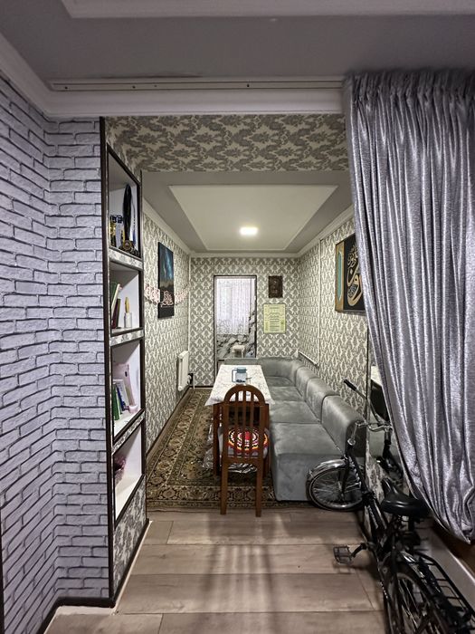 Қибрай центрда квартира сотилади,нотурар жой қилиб фойдалансаям бўлади