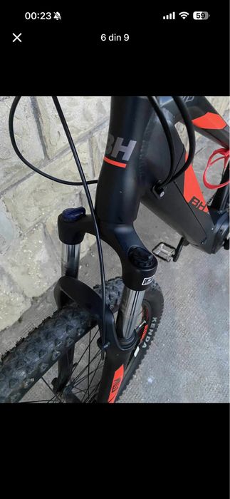 Vand bicicleta Atom Lite Pro