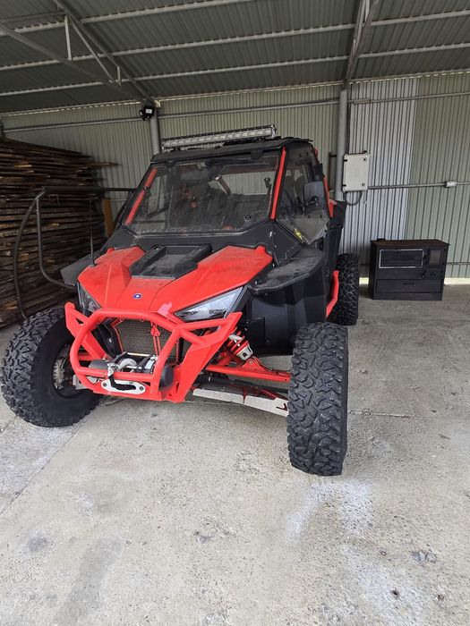 Vând polaris rzr pro xp 4x4 Reductor  mic mare buggy ssv utv offroad diferențial blocabil servo muzică cabină închisă incălzire ștergătoare  trolii