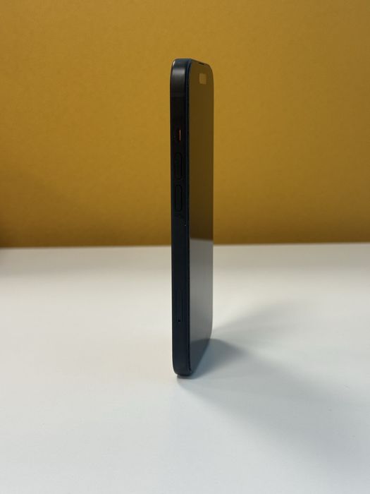 iPhone 15 128GB Black, stare impecabilă