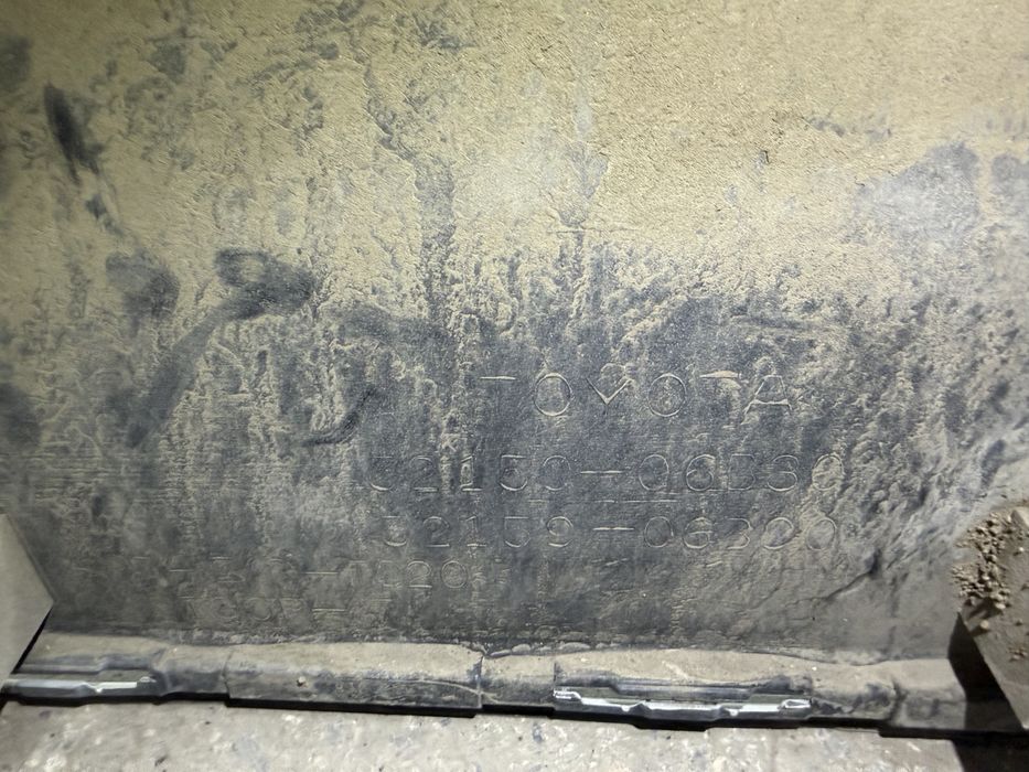 Бампер задний камри75