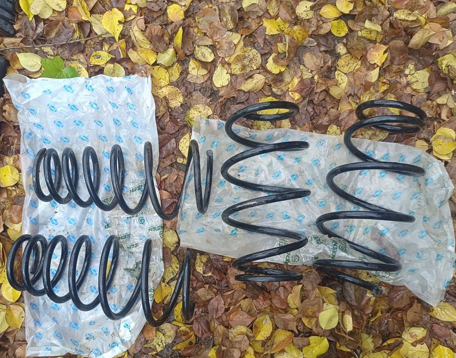 Продам пружины на Тойоту