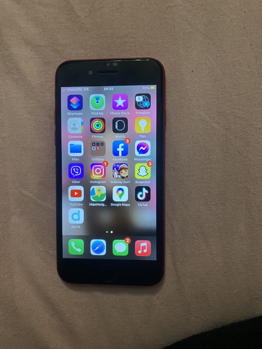 Айфон се 2020