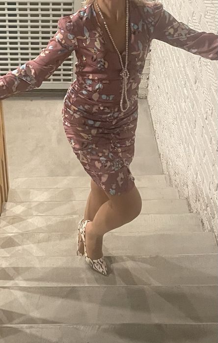 Продам красивое, нежное платье