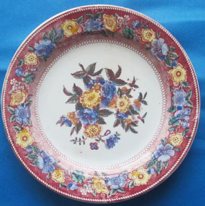 Антикварные блюда, фабрика Кузнецова