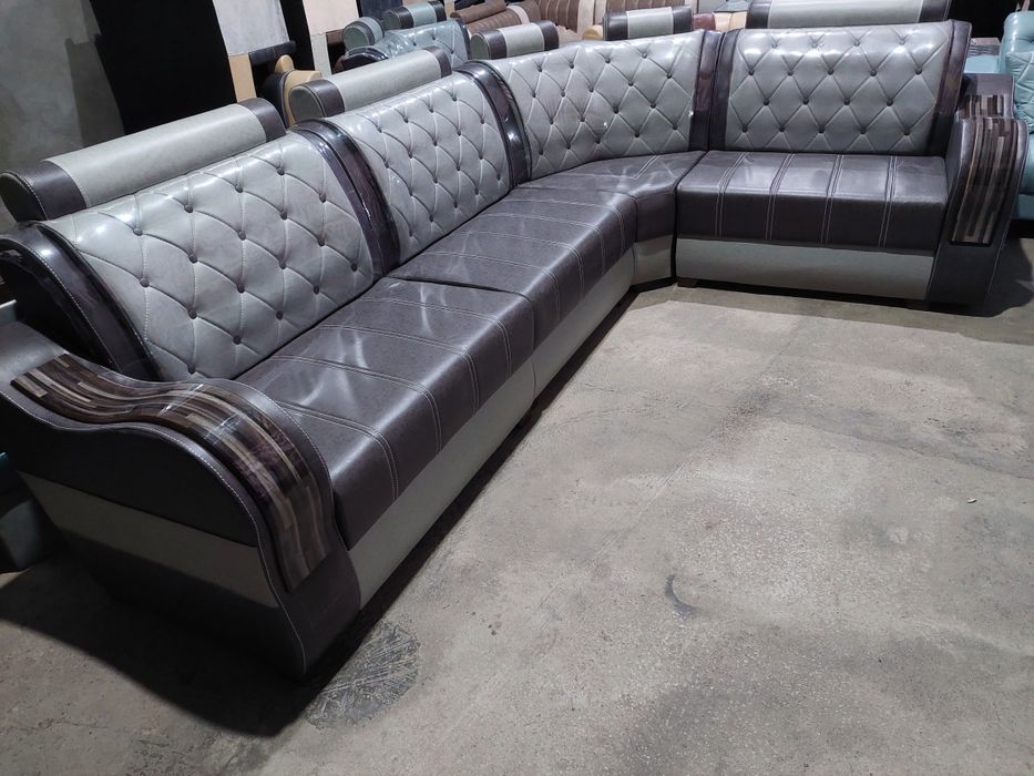 Продам Гостиный уголок новые