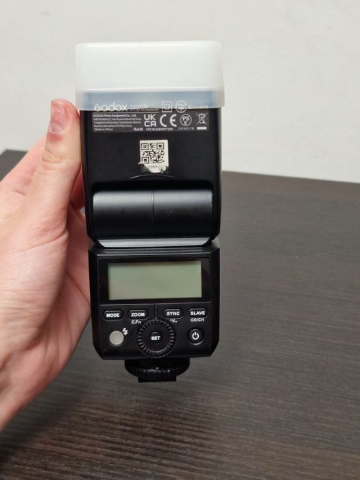 Sony ZV-E10 Kit cu 16-50mm PZ OSS II si Bliț Godox