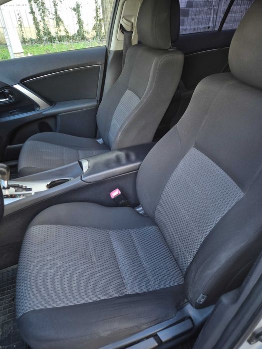 Vand Toyota Avensis 1.8 benzina an 2013, cutie automata 170303 km