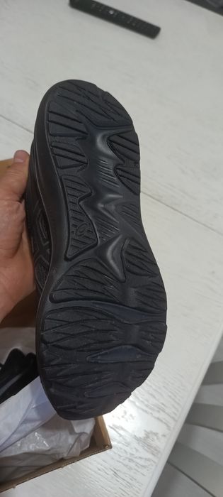 Asics jolt 5 нови !дамски обувки 37 номер цена 35 eur