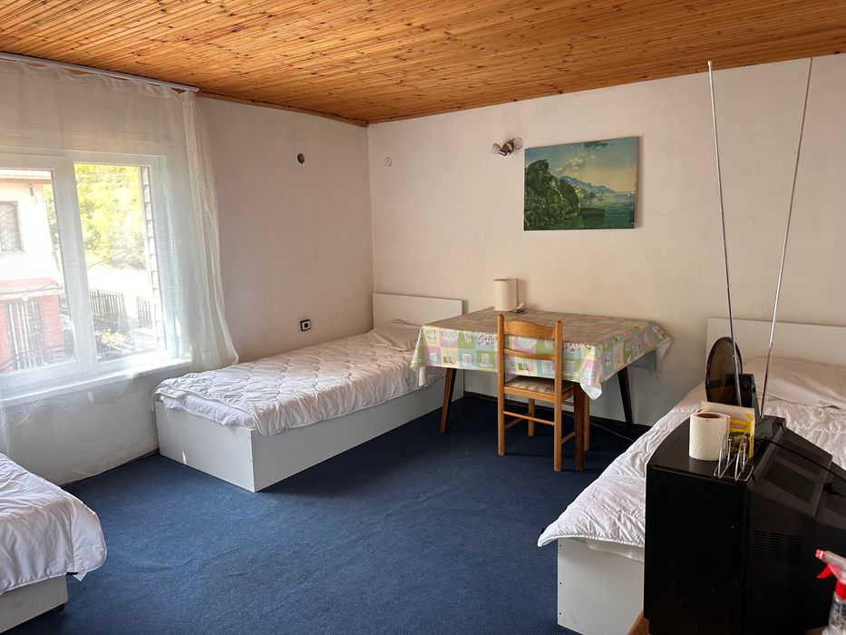 Дава се под наем Къща в Перник, Изток - 360 кв.м за 15.3 € - Снимка #9