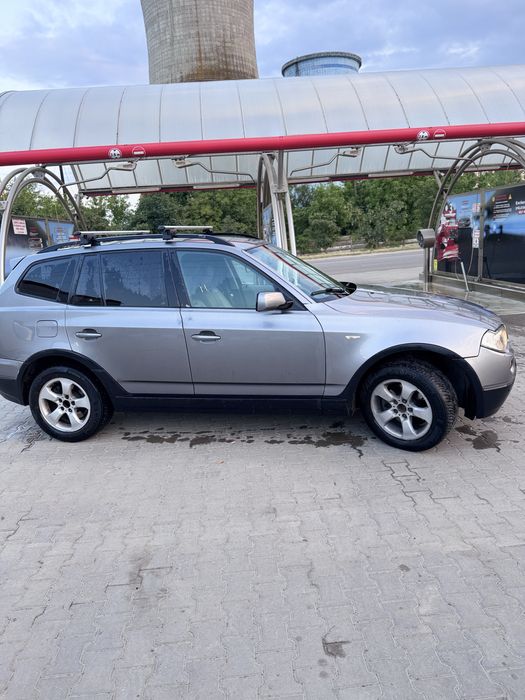 Se vinde BMW X3.