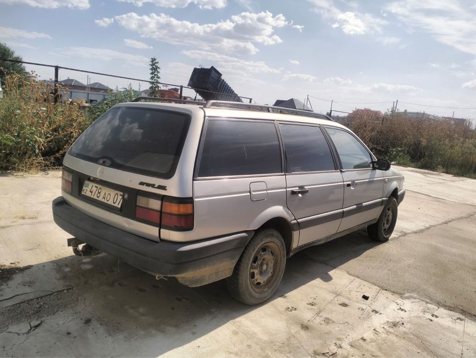 Volkswagen Passat B3 универсал — Уральск