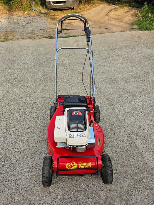 СамоХодна Косачка KUBOTA 6.к.с. 2.Скорости. Като НОВА