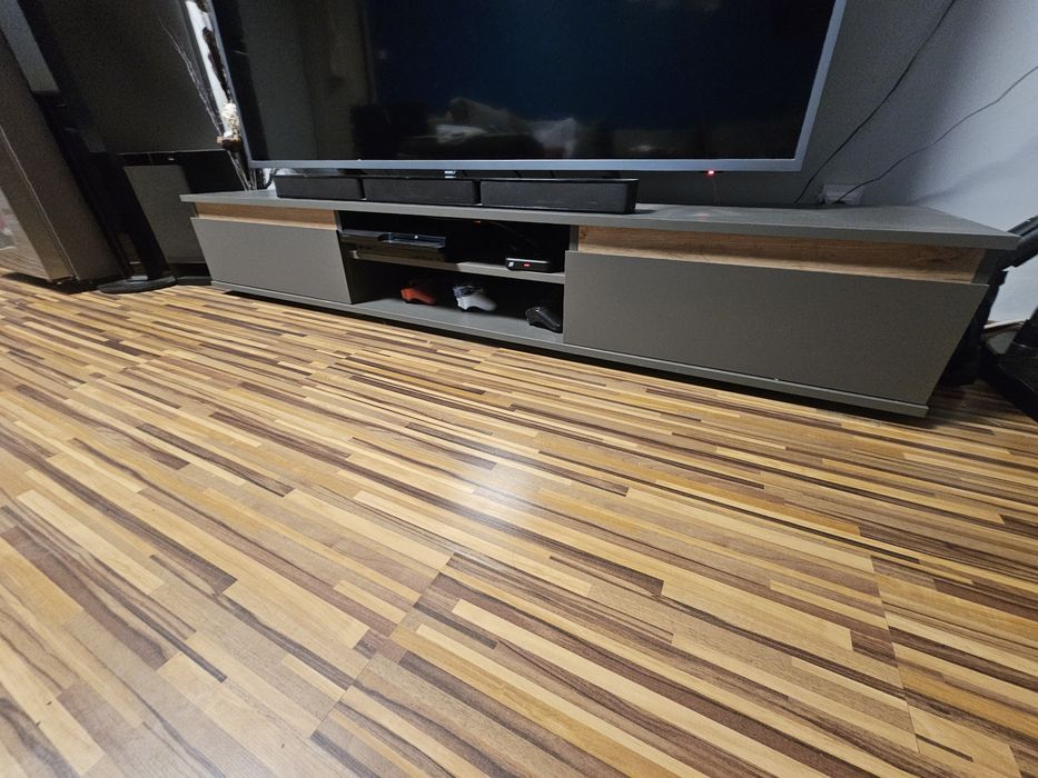 Tv секция с лед подсветка