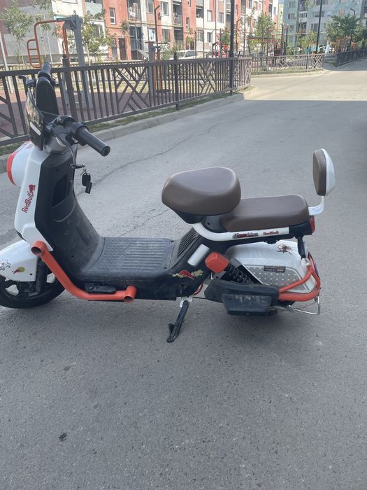 Продам элэктро скутер танк 108