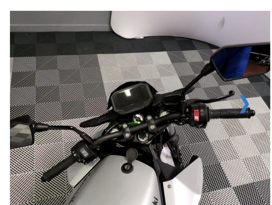Kavasaki Z E-1 Electric  nou 2025 se conduce cu B