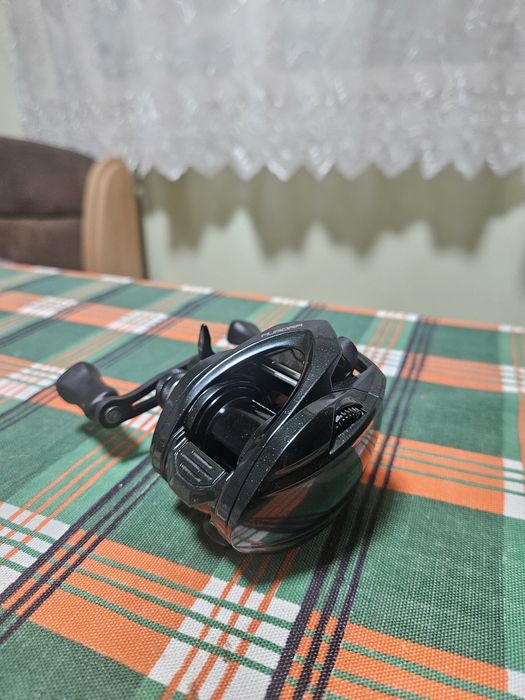 Mulineta baitcasting Histar Aurora Air CF - bfs, clean si biban