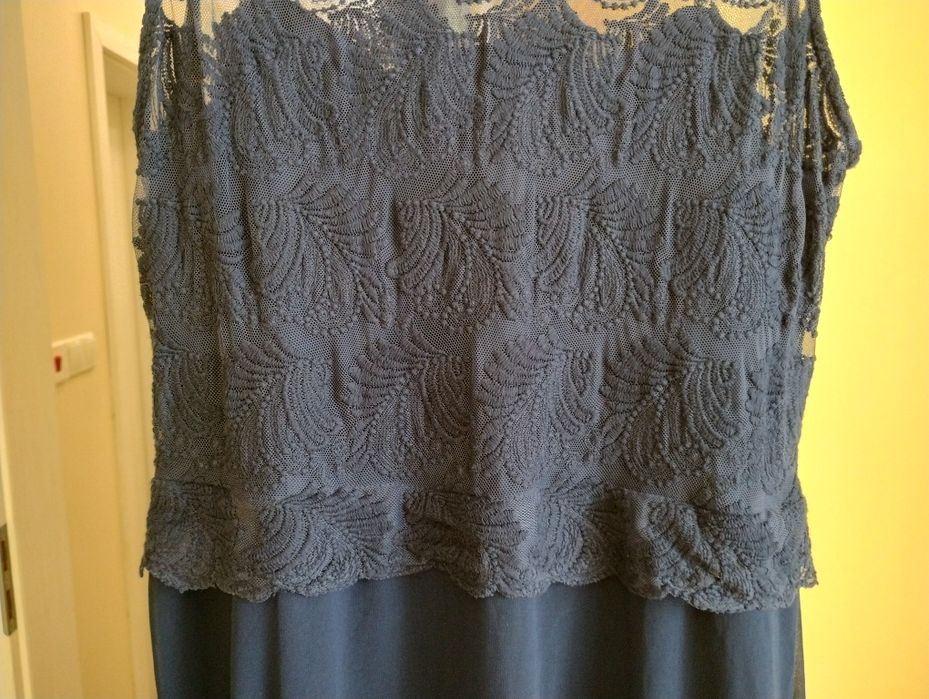 Тъмно синя рокля, размер L