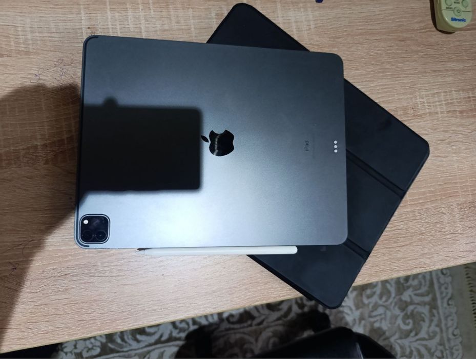 Ipad pro 12.9 4-pakaleniya 2020 wifi