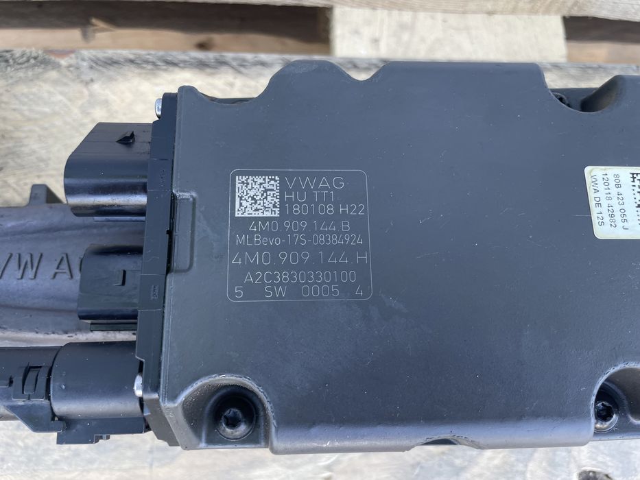 Електрическа рейка AUDI Q5 SQ5 Q7 SQ7 4M0909144B 4M0909144H