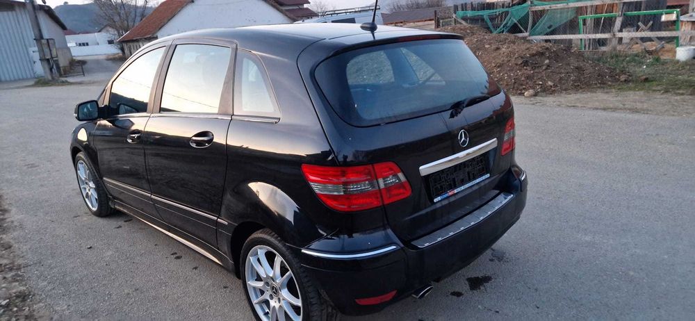 MERCEDES-BENZ B-Class 2010 — imagine 4