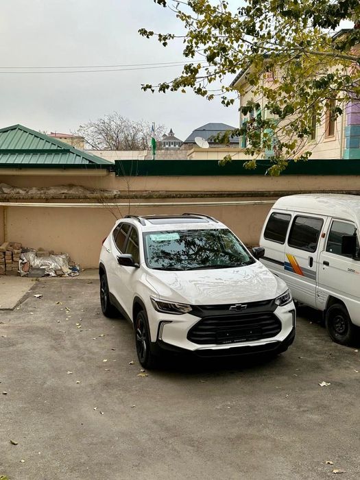 Chevrolet tracker redline