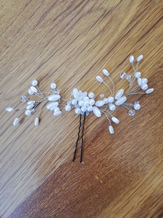 ЧИСТО НОВА! Диадема за коса