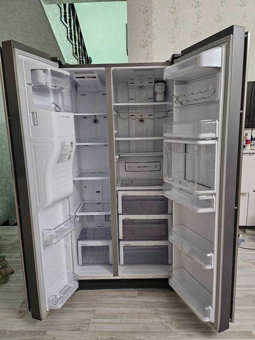 Samsung, 2 двер.диспенсер воды и льда, инвертор