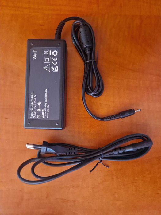 Incarcator laptop nou Well - 19V, max 40W, mufa 3.0 x 1.1 pt Samsung