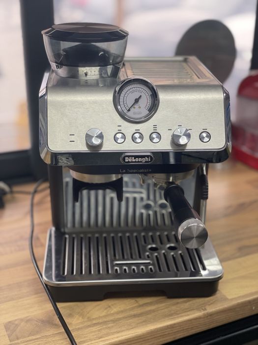 Aparat de cafea Delonghi